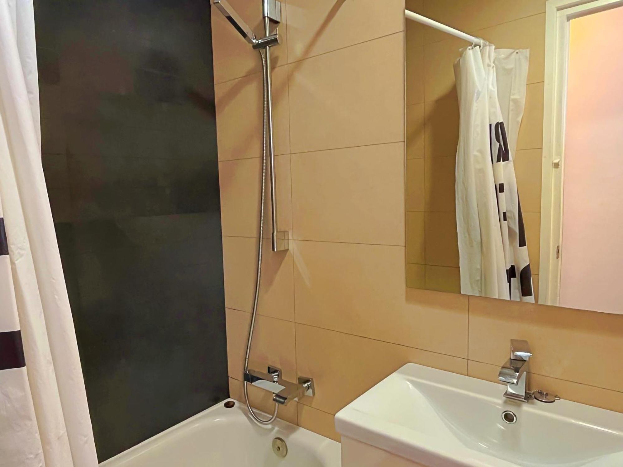 Apartamento Cerca De La Playa 布拉内斯 外观 照片